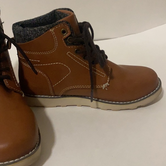 Cat & Jack Boys Lace Up Boot - Picture 2 of 6